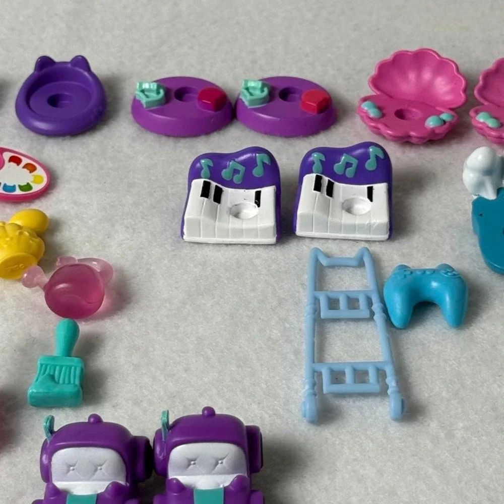 Gabby's Dollhouse Mini Accessories Lot Furniture Toys Cars Music Bathroom